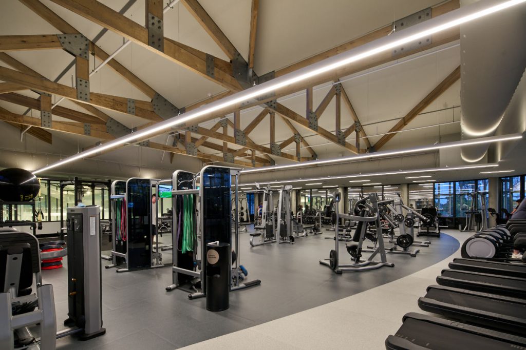 The gym uses Aus System UD50 continuous luminaires